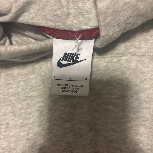 Nike Kids Gray and Red Sweatpants Set - Picture 4 of 4